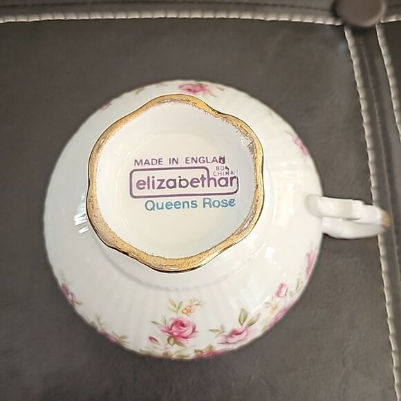 Vintage Elizabethan Bone China Queens Rose Cup & Saucer - Picture 4 of 9